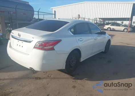 2015 Nissan Altima 2.5 S z USA, uszkodzony, nr VIN 1N4AL3AP3FC278140